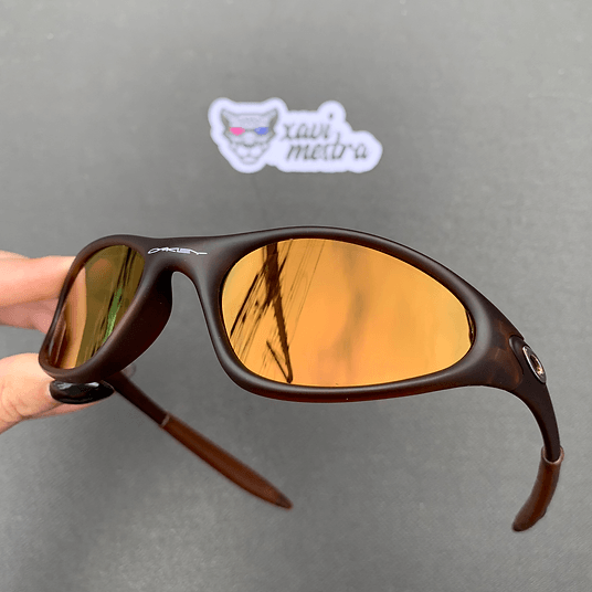 Minute Cooper Gold Café