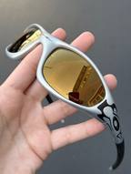 Straight Jacket Flame Gold Café