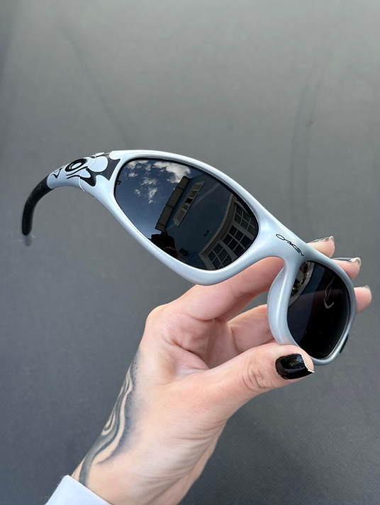 Straight Jacket Flame Black