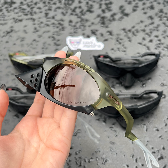 Plantaris Transparent Fern Tungsten Premium