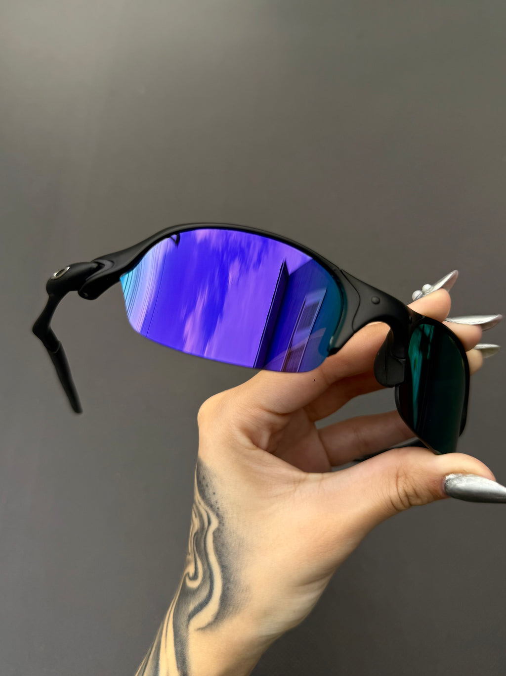 Romeo 2 Carbon Violet