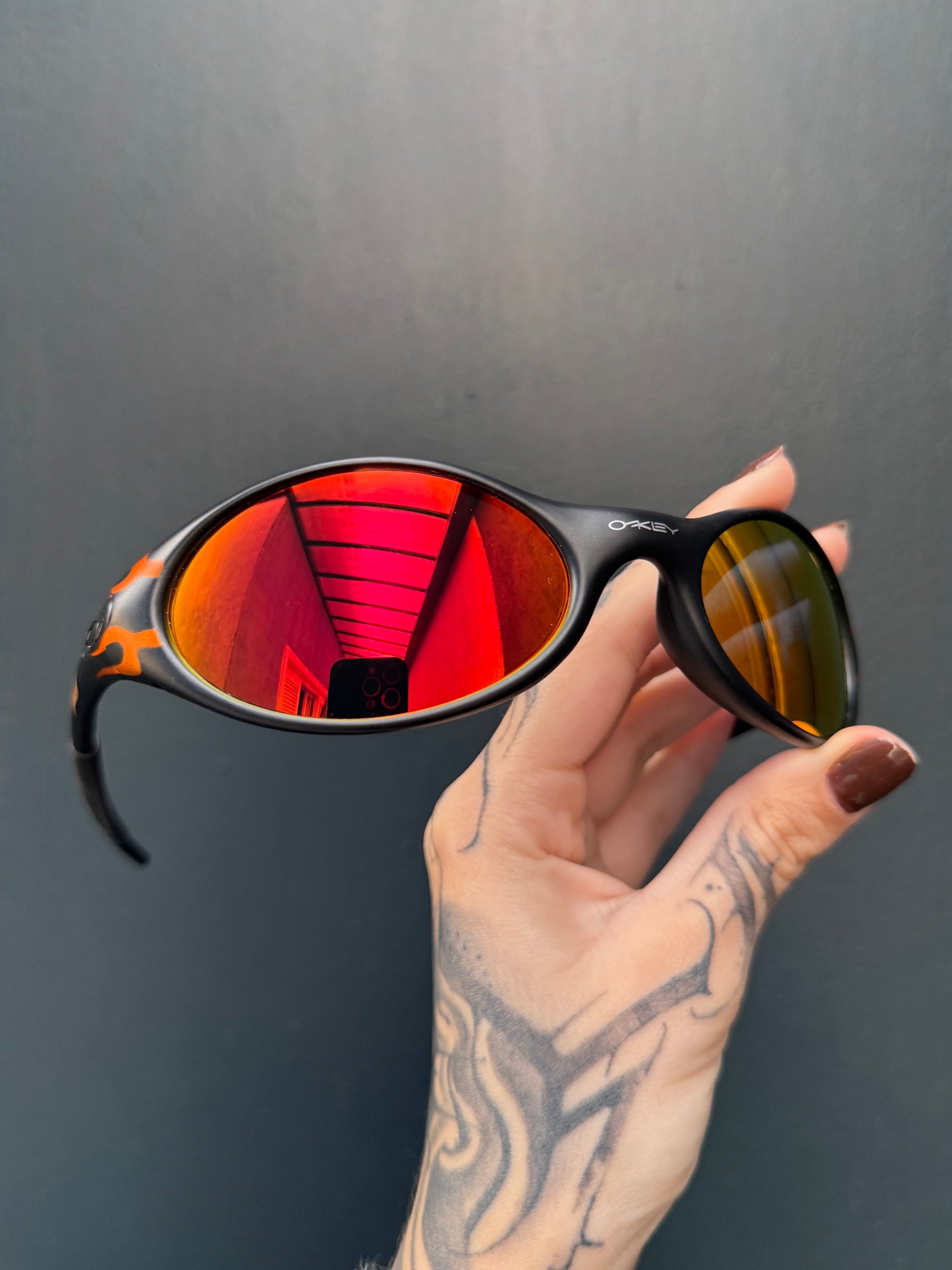 Eye Jacket Flame Rubi