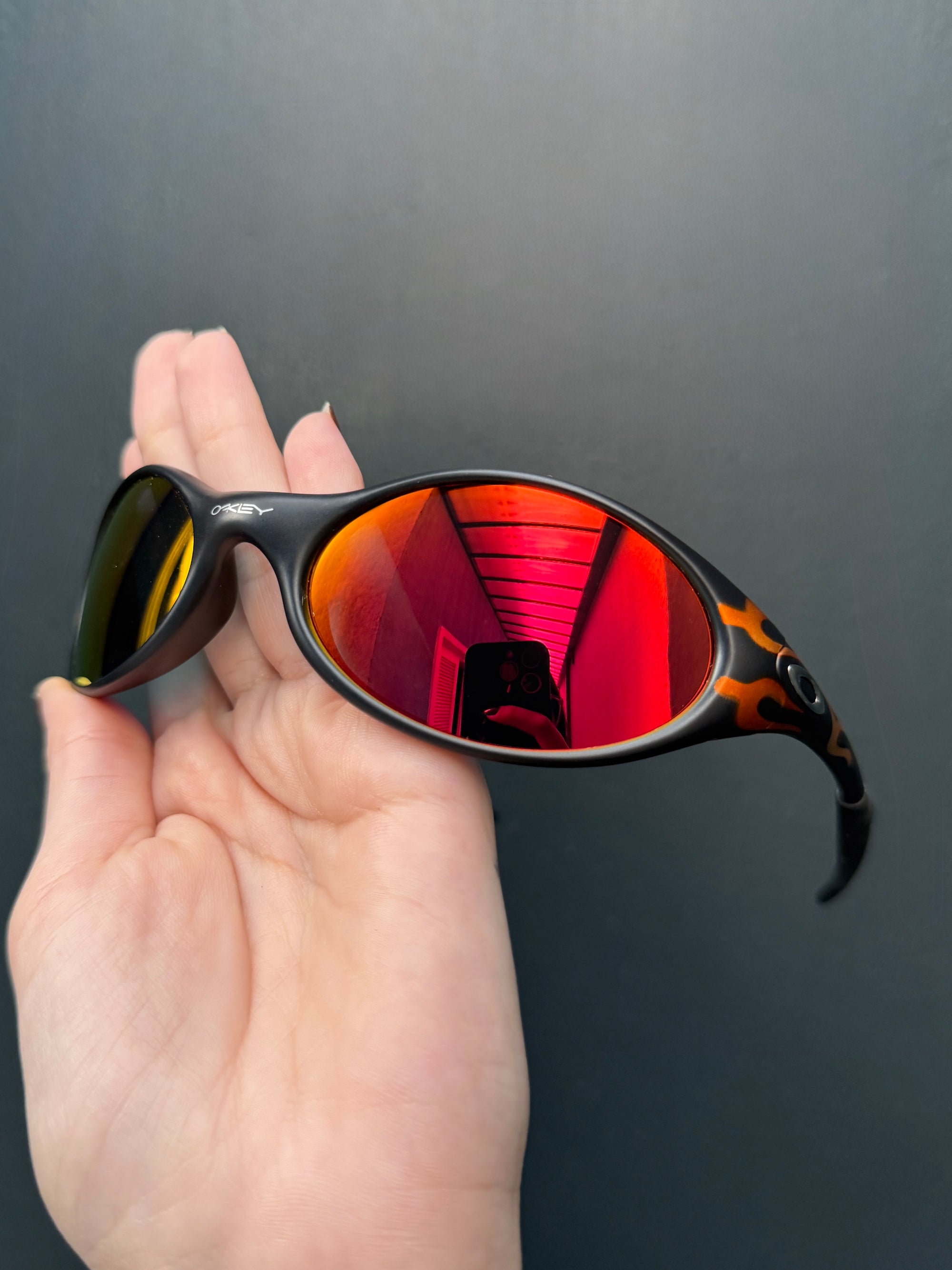 Eye Jacket Flame Rubi