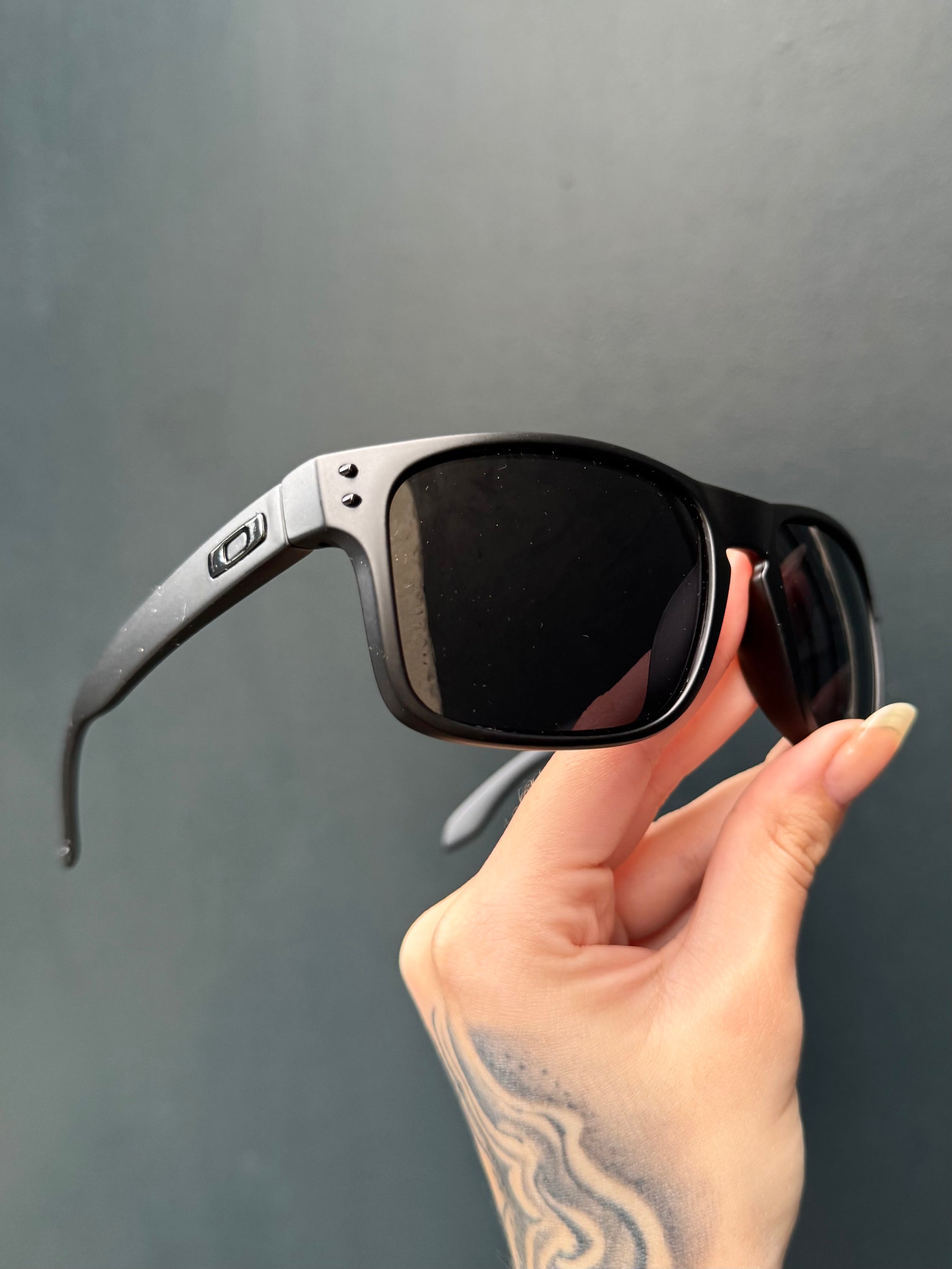 Holbrook Black Iridium