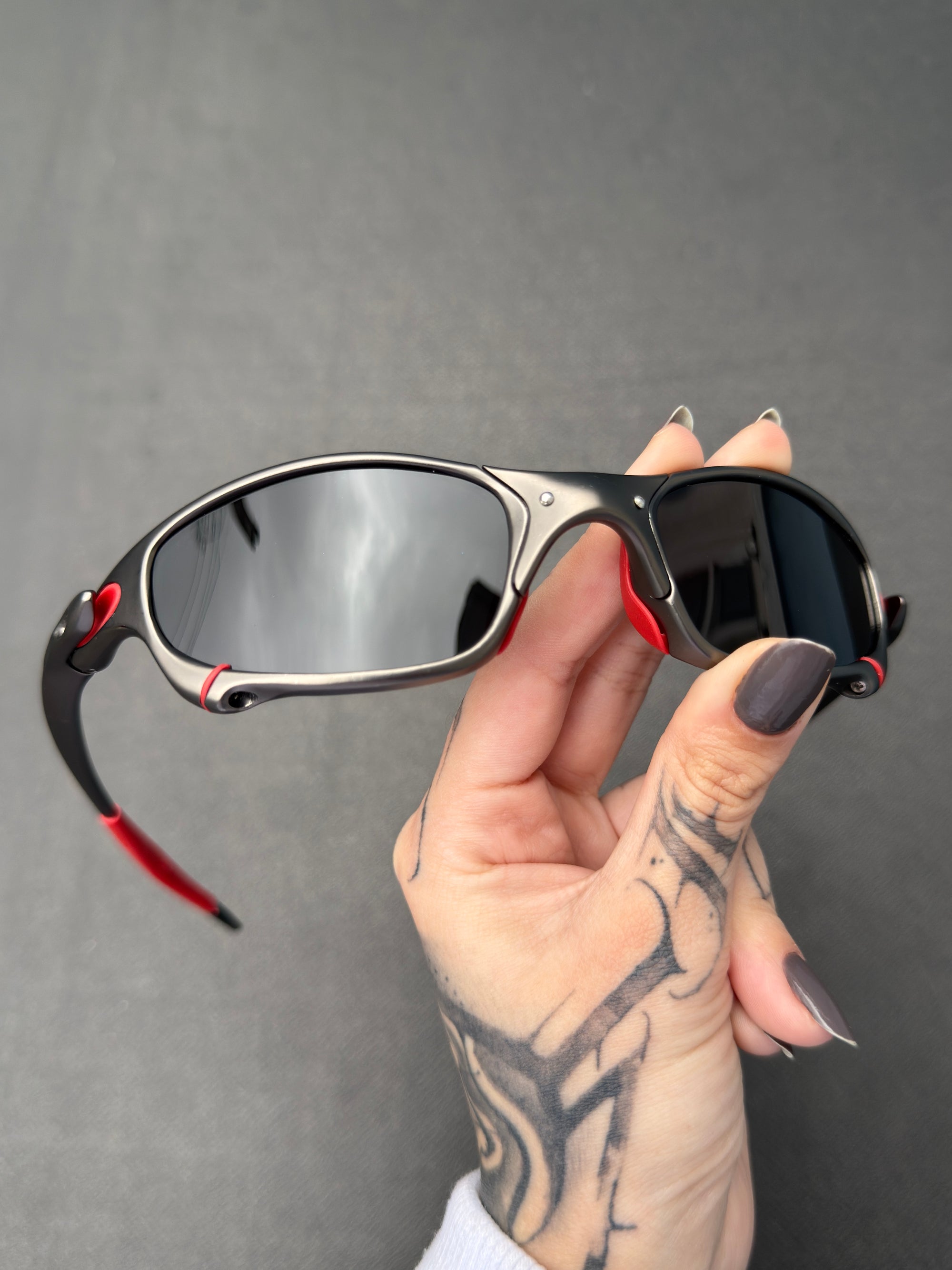 Juliet Polished Carbon Ducati Black Premium
