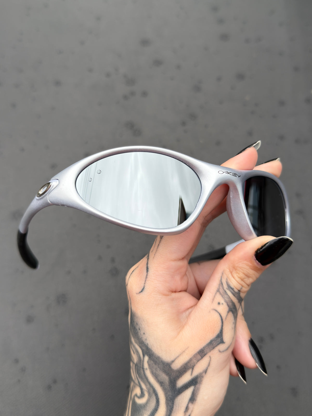 Minute Silver Liquid Metal