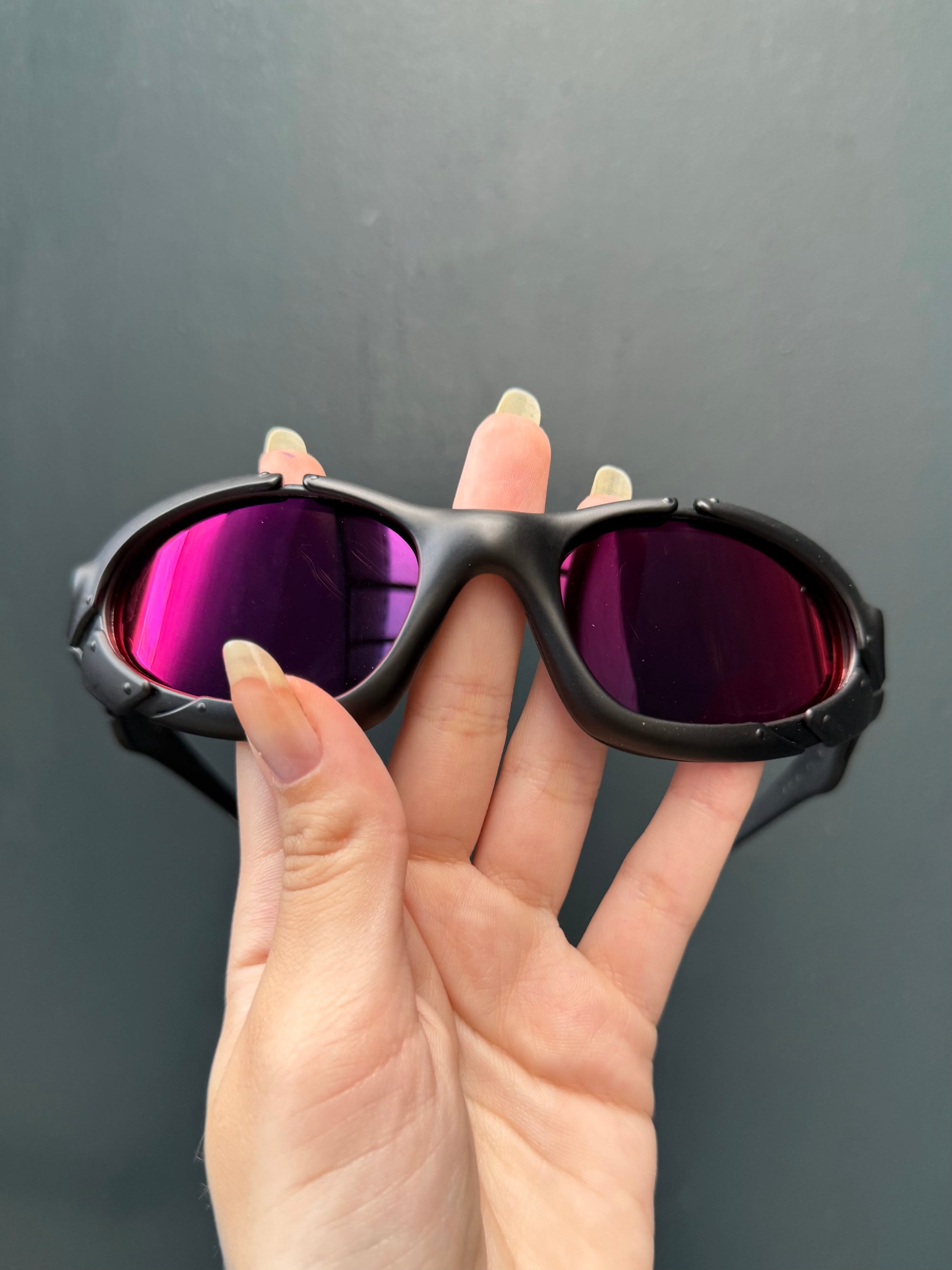 Plate Carbon Tanzanite