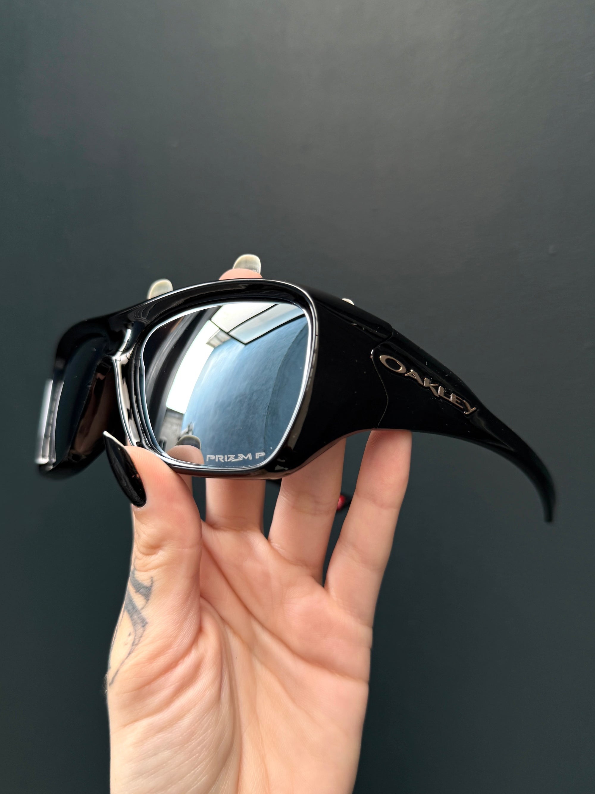 Chaminade Black Liquid Metal