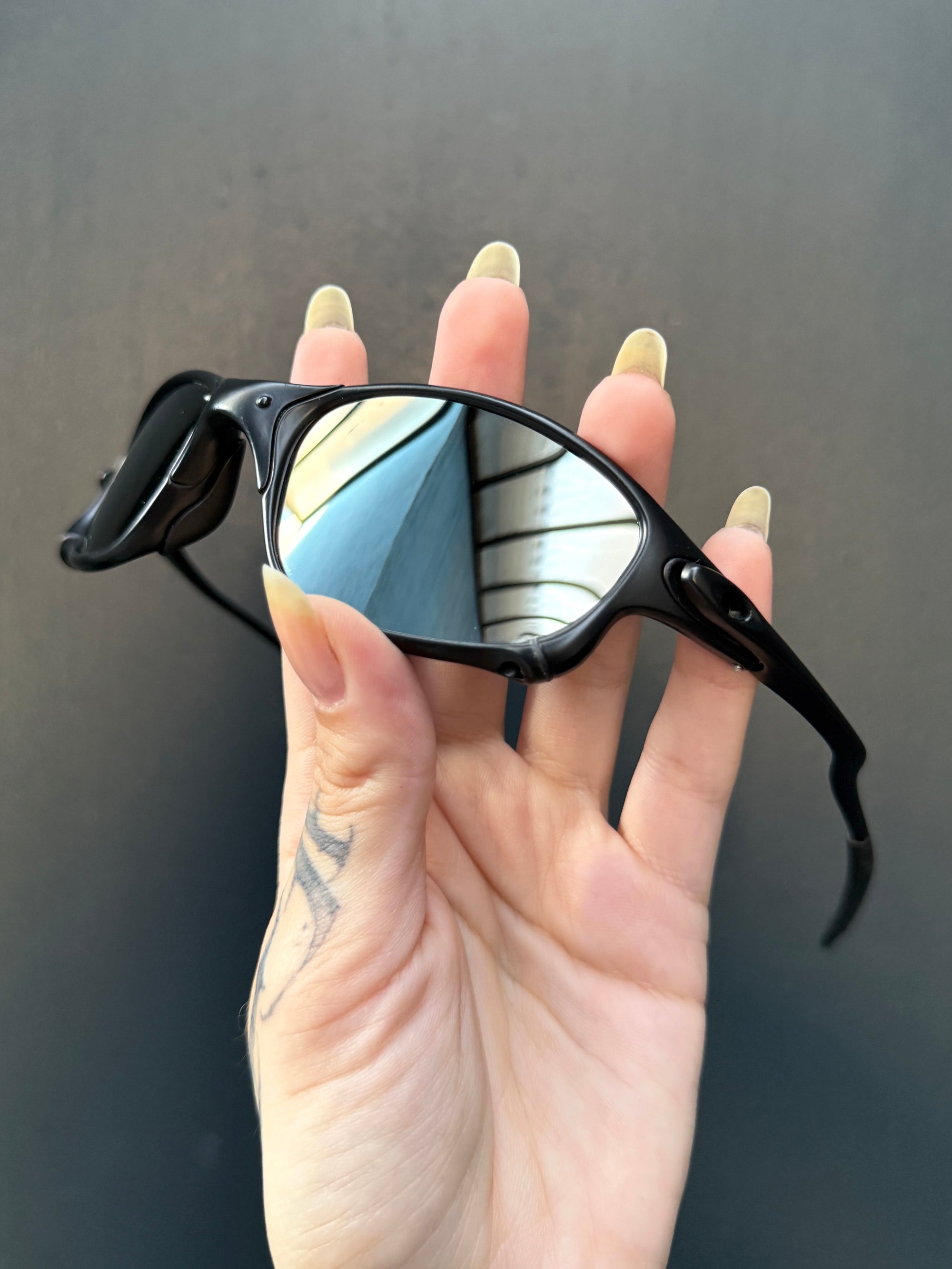 Double X Carbon Liquid Metal