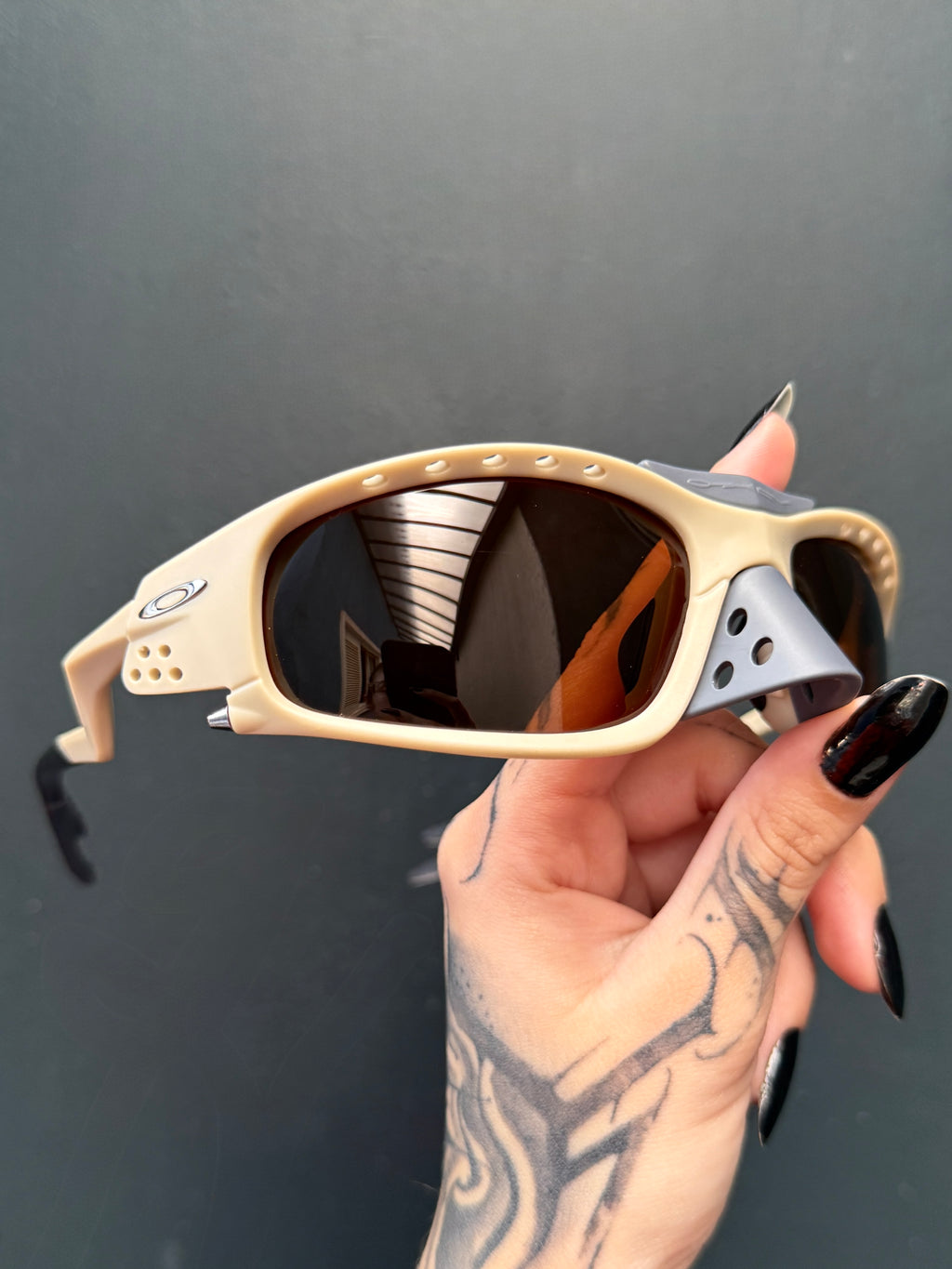 Plantaris SQ Matte Sand Brown